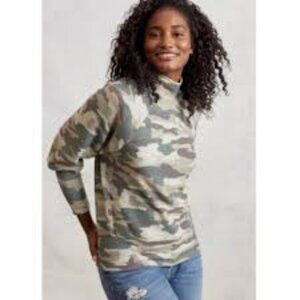 Anthropologie Maeve Laney Camo Cowl Neck Cozy Sweater Green Camouflage SZ Large